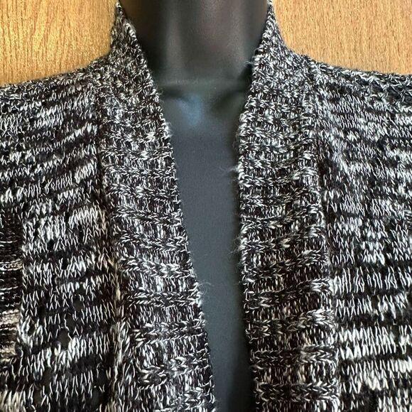 Knit Minded Short Sleeve Cardigan Black, White, Gray| Size XL - Picture 4 of 12